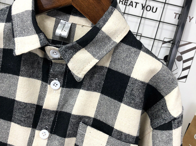 Completo Bambino a Quadri con Camicia e Pantaloni Cargo – Stile Casual e Comodo