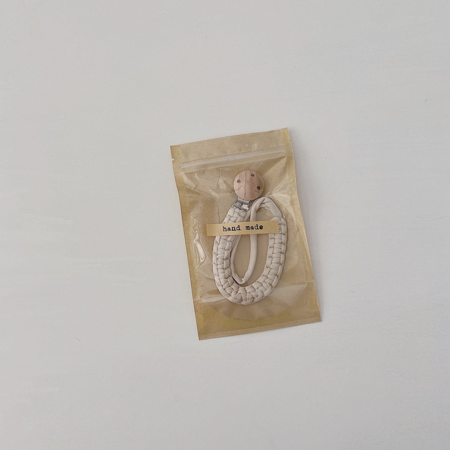 Catenella Porta Ciuccio in Cotone Intrecciato con Clip in Legno – Vari Colori