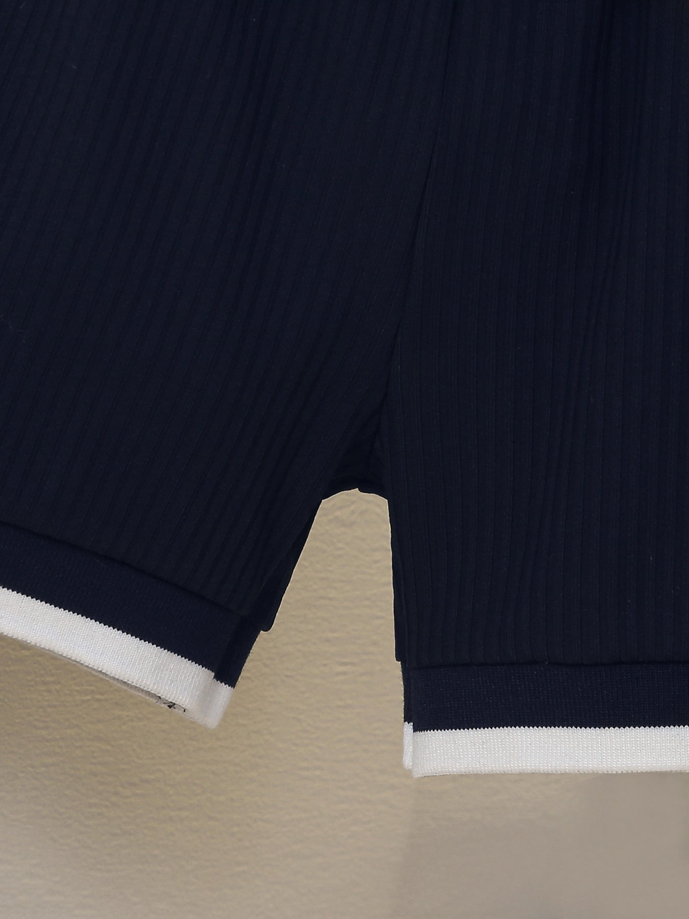 Completo bimbo con polo e pantaloncini – Blu navy con dettagli bianco