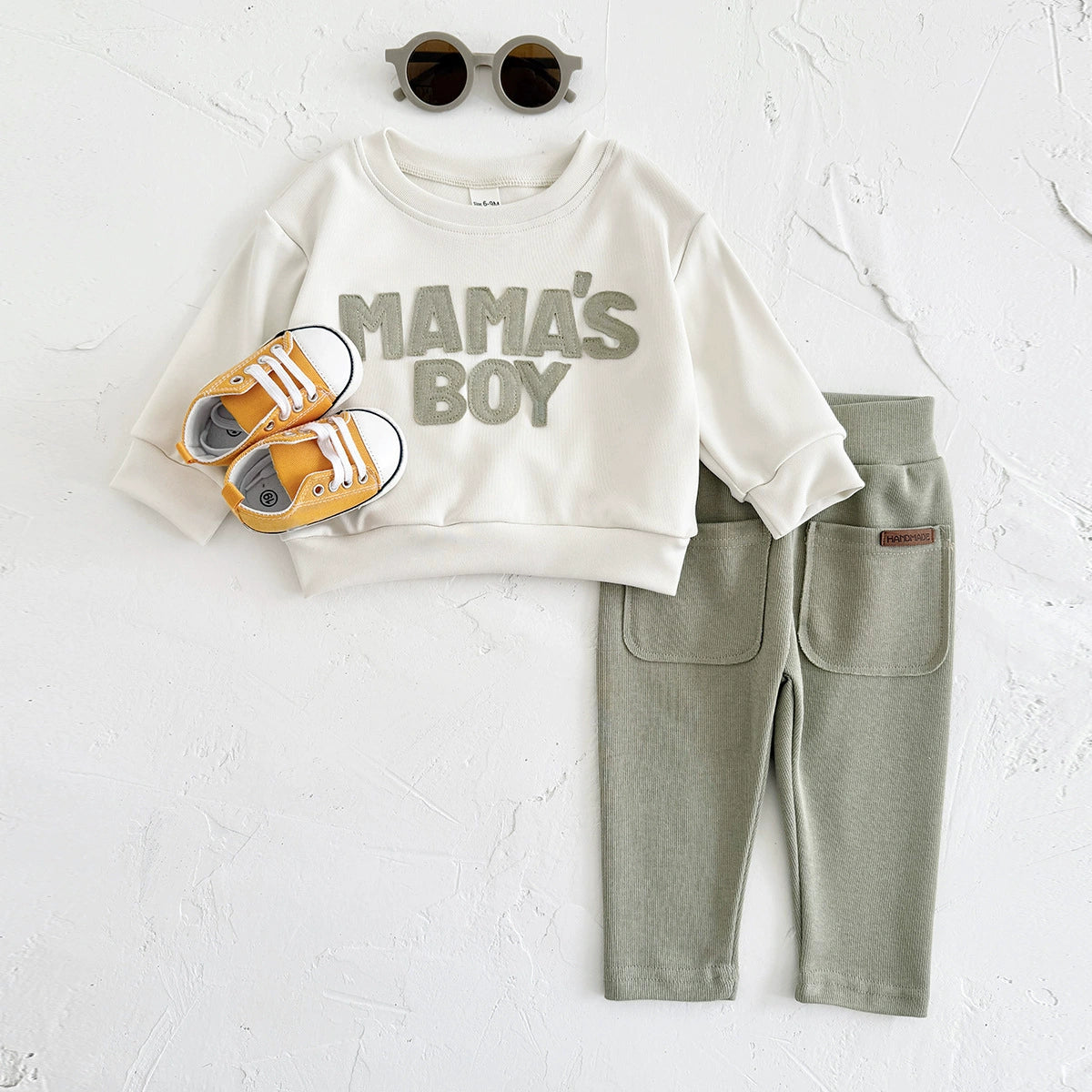 Completo tuta Casual Bambino Felpa "Mama's Boy" e Pantaloni Verde Salvia
