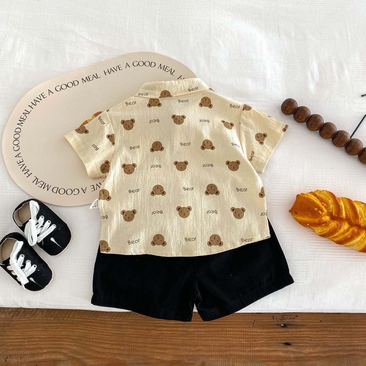 Completo estivo bimbo con camicia orsetti, papillon e pantaloncini neri