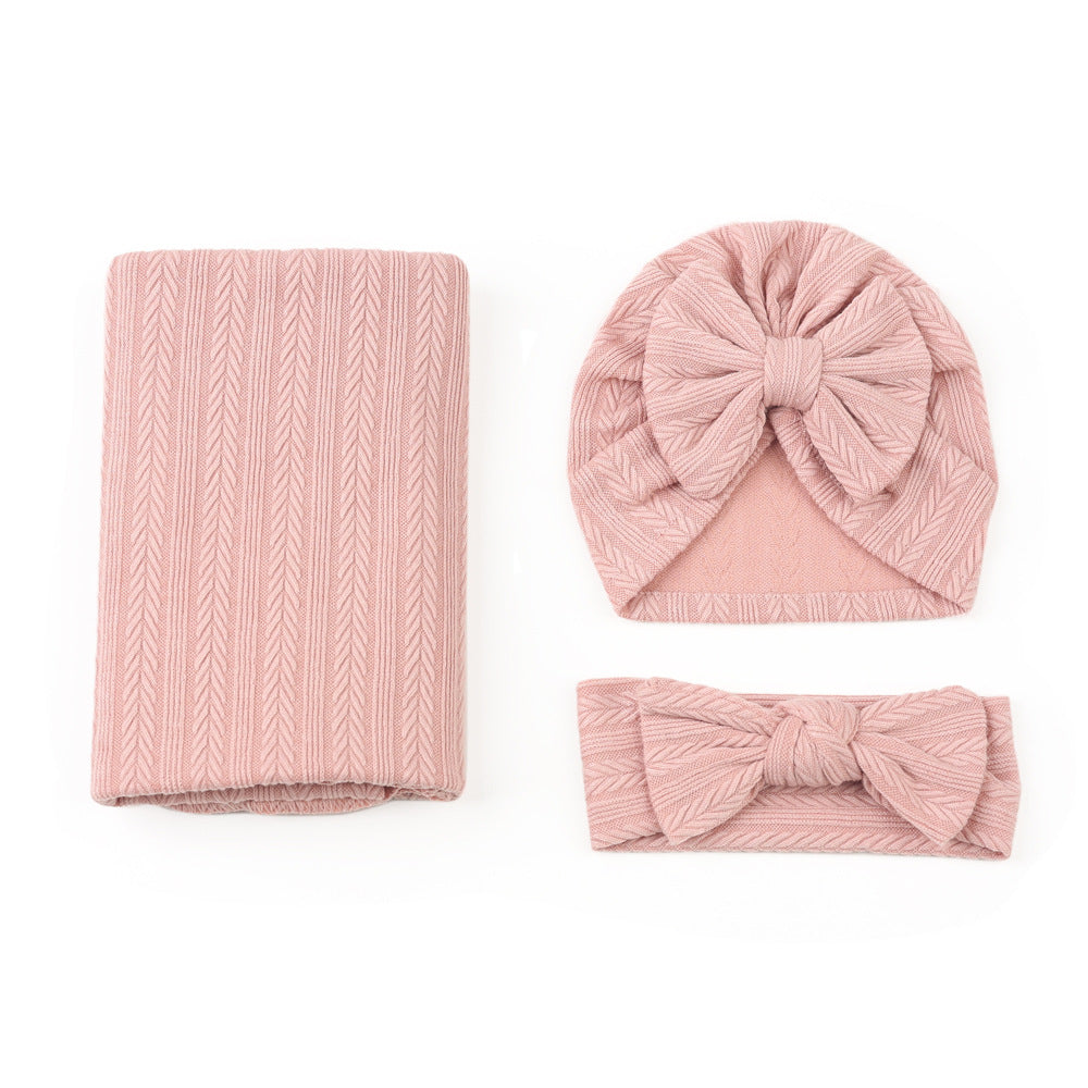 Set 3 Neonati con Coperta Fascia e Cappellino