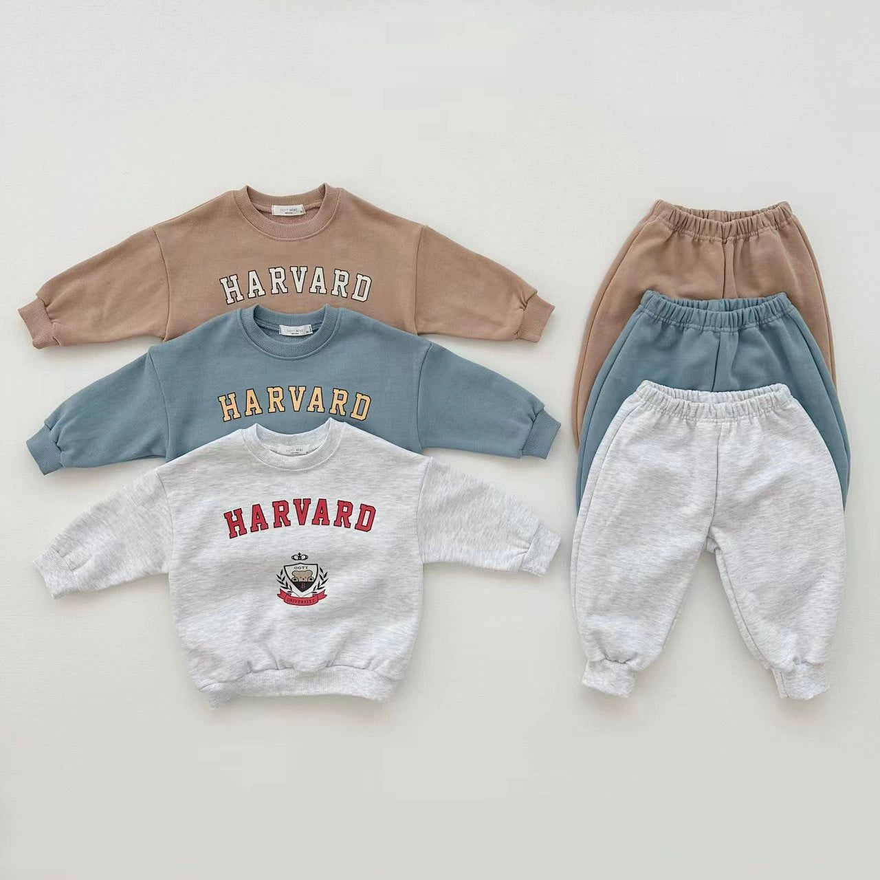 Completo Bimbo "Harvard" – Felpa + Pantaloni in Cotone