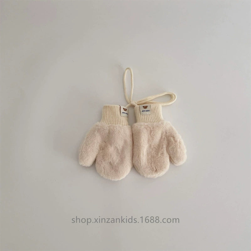 Guanti Bimbo in Peluche con Cordino –