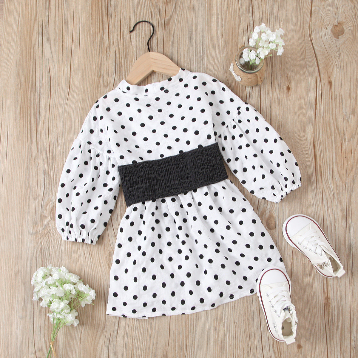 Vestitino bambina a pois con cintura nera – Eleganza retrò