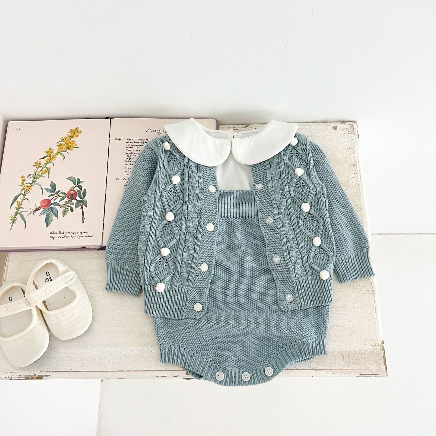 Completo Neonata/ Bimba 2 Pezzi in Maglia – Cardigan con Treccia e Body Coordinato