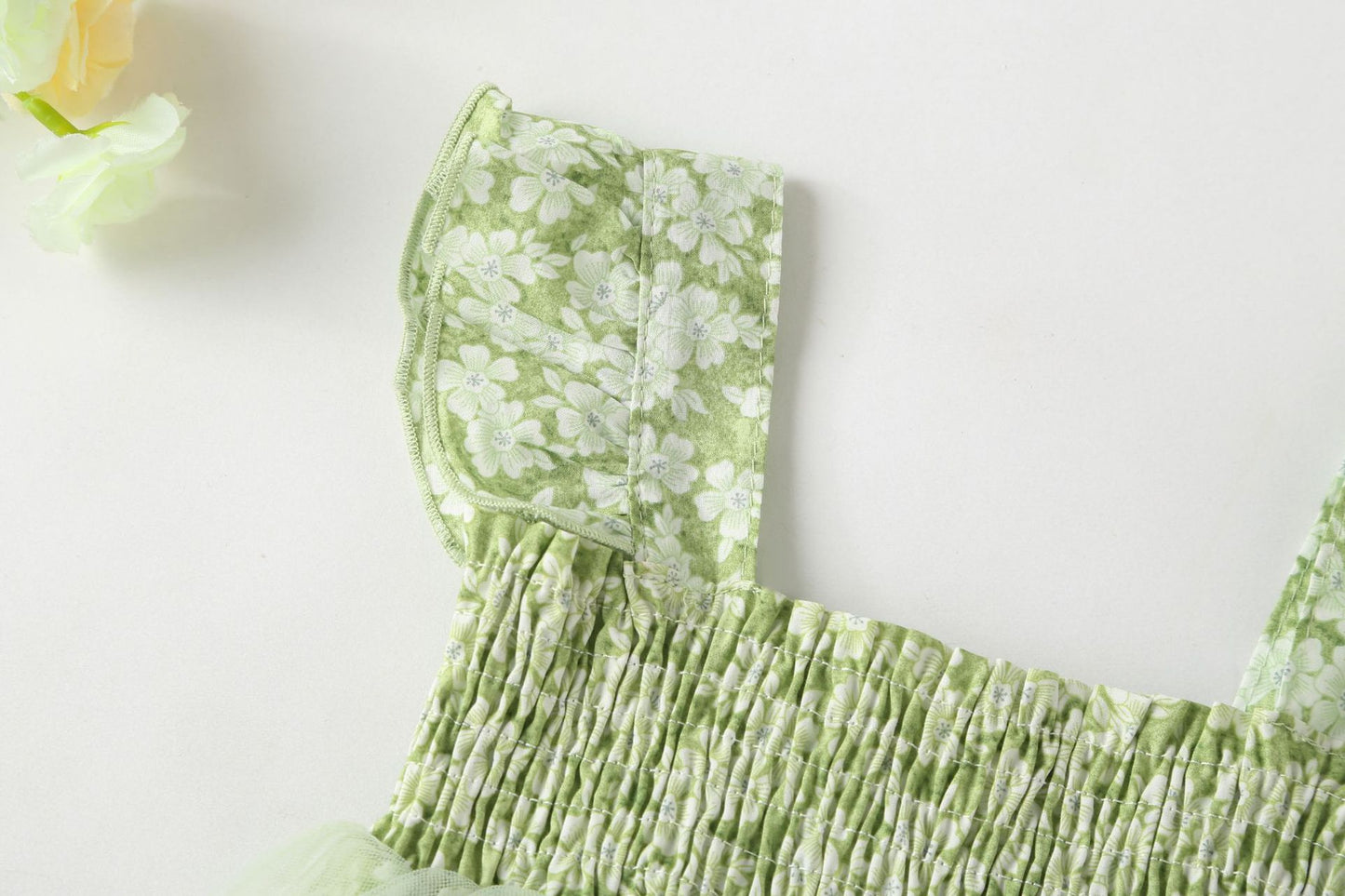Vestitino/pagliaccetto verde malva floreale con cappellino