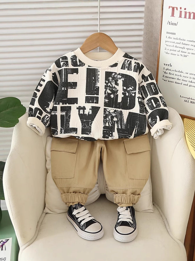 Completo Bambino con Felpa Stampata e Pantaloni Cargo