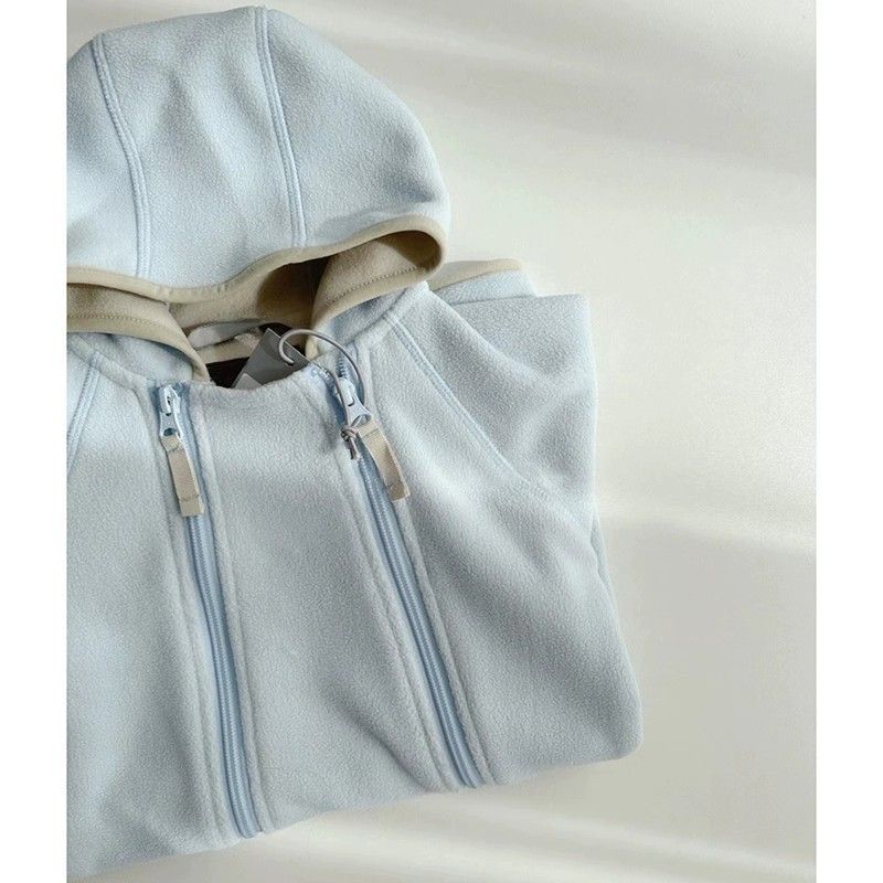 Tutina Invernale Neonato con Cappuccio – Azzurro Pastello