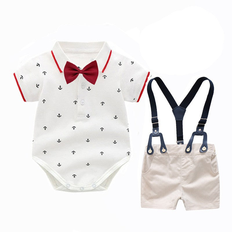 Completo elegante bimbo Estivo con body a polo, papillon e pantaloncini con bretelle