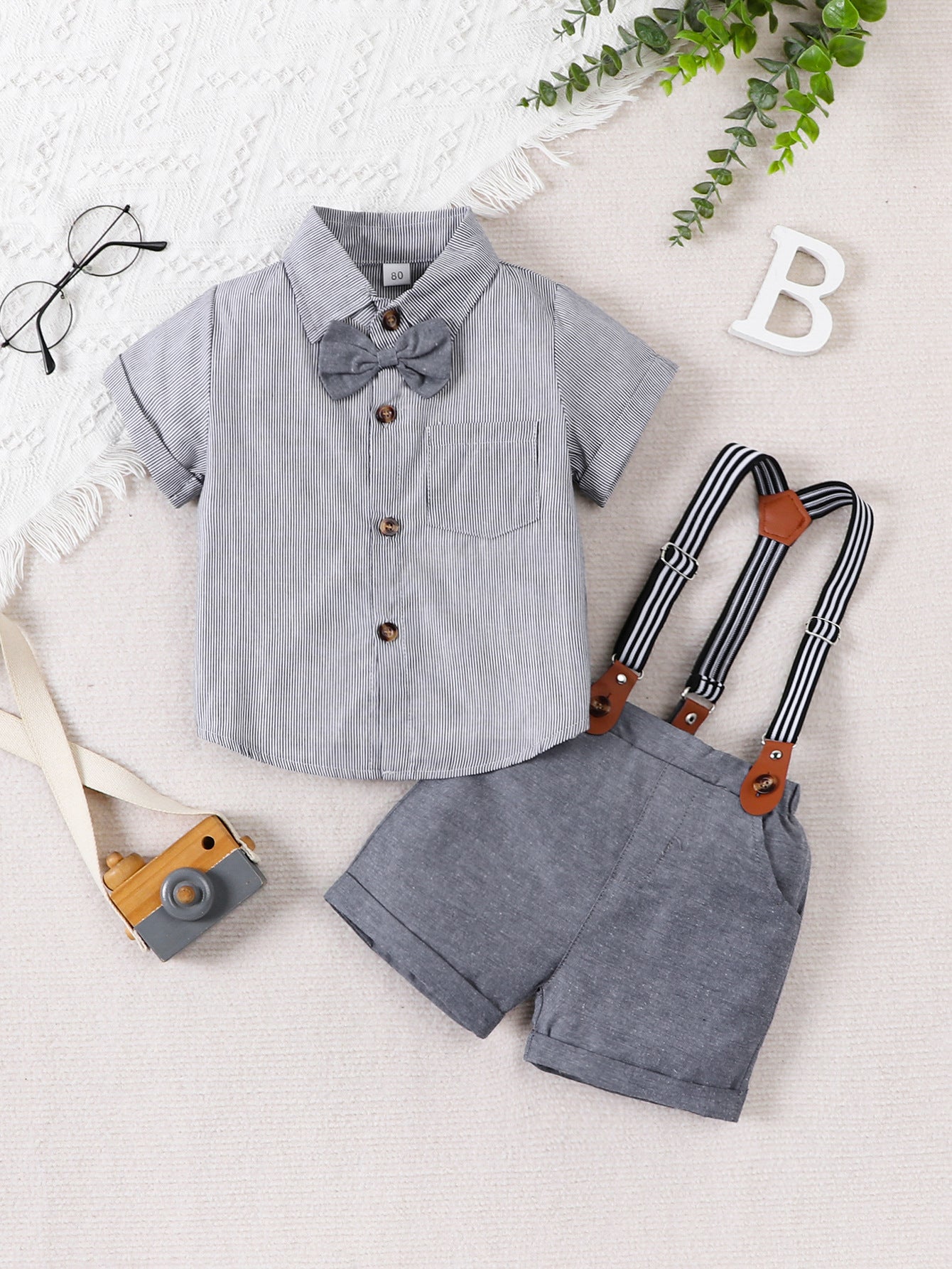 Completo elegante bimbo con papillon e bretelle – 3 pezzi Grigio