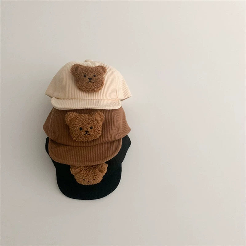Cappellino Bimbo con Orsetto in Peluche – Vari Colori
