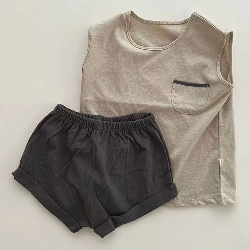 Completo Estivo Bambino in Cotone – Canotta con Taschino e Shorts