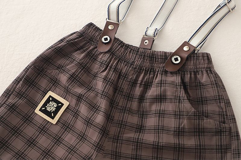 Completo Estivo Bimbo con Bretelle "Little Gentleman" - Camicia, Shorts a Quadri e Papillon