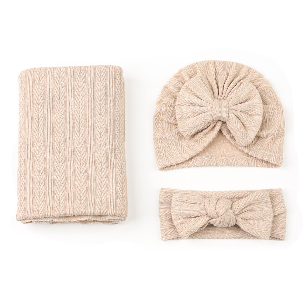 Set 3 Neonati con Coperta Fascia e Cappellino
