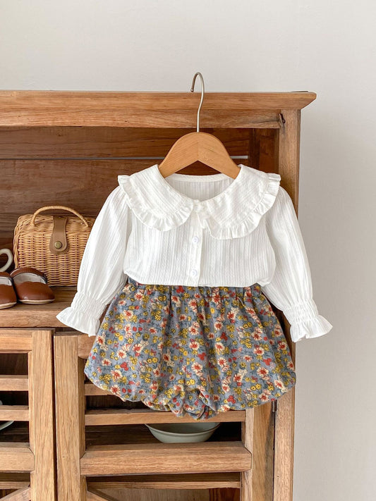 Camicetta Bianca con Colletto + Shorts a Fiori