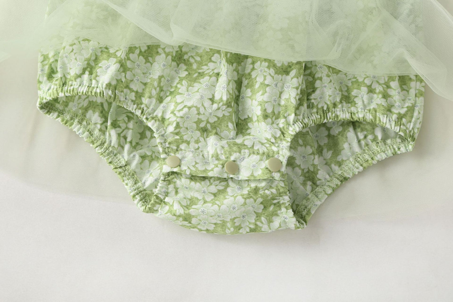 Vestitino/pagliaccetto verde malva floreale con cappellino