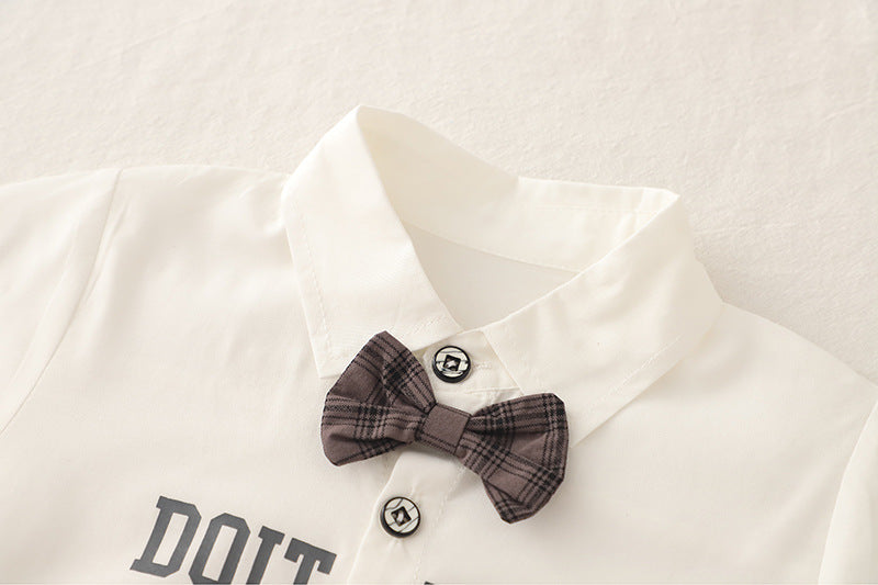 Completo Estivo Bimbo con Bretelle "Little Gentleman" - Camicia, Shorts a Quadri e Papillon