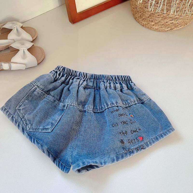 Completo Estivo Bambina – Top con Cuori e Shorts in Jeans