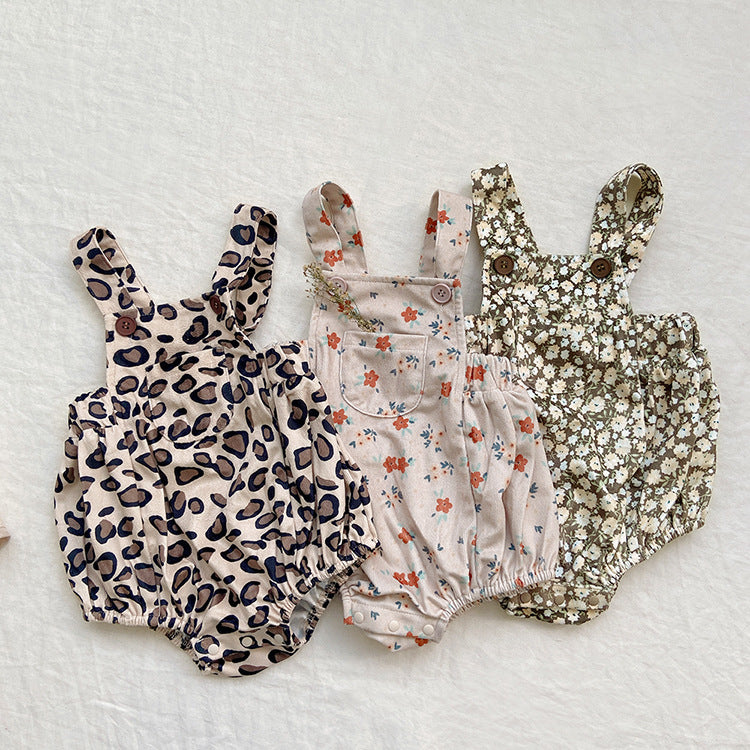 Pagliaccetto con Bretelle in Stile Vintage