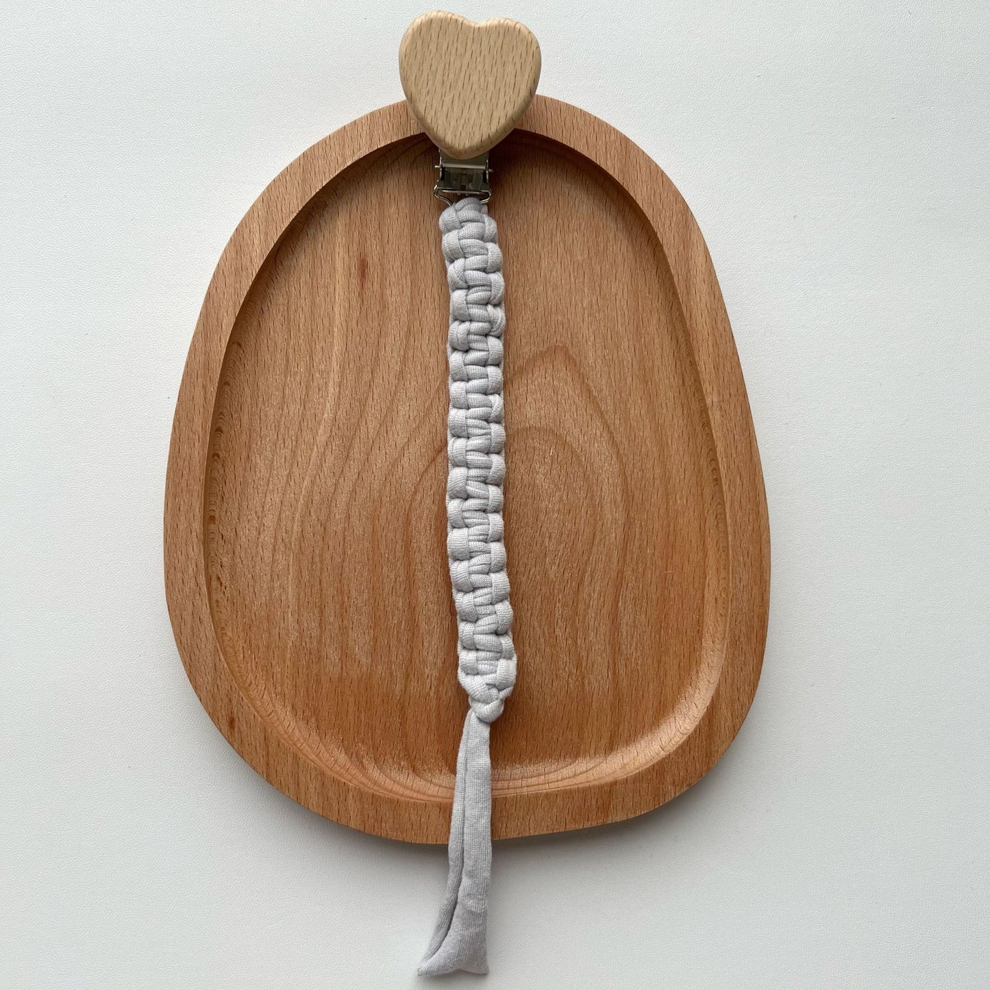 Portaciuccio Intrecciato in Cotone con Clip a Cuore in Legno