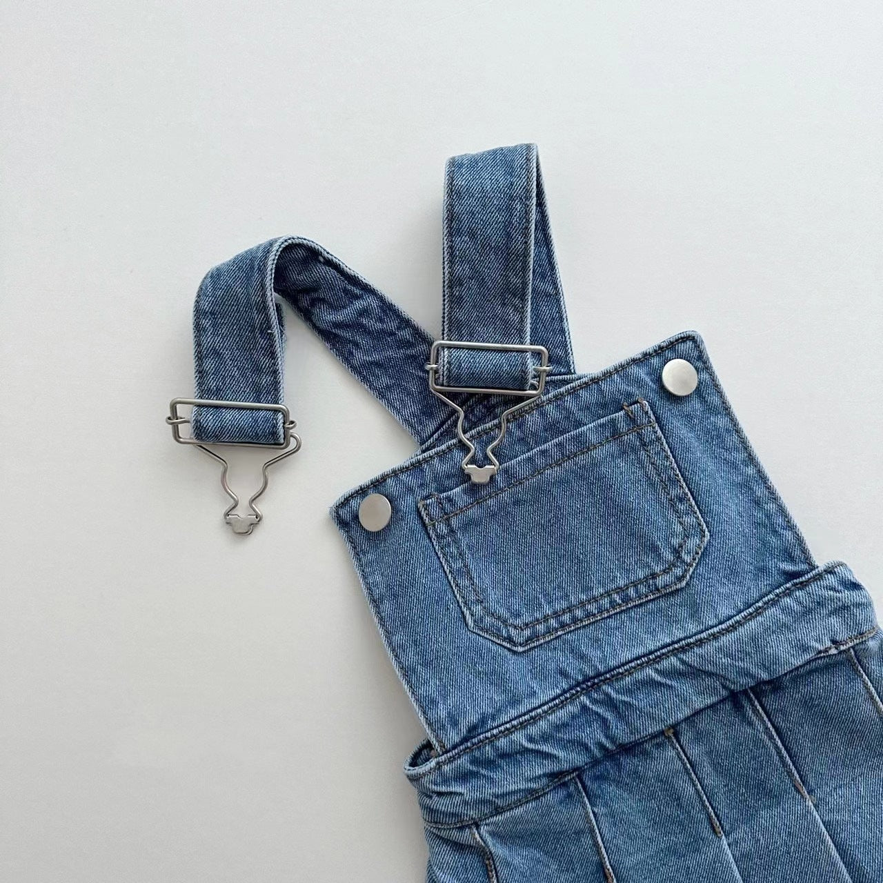 Salopette Gonna in Denim per Bambina Stile Casual Chic