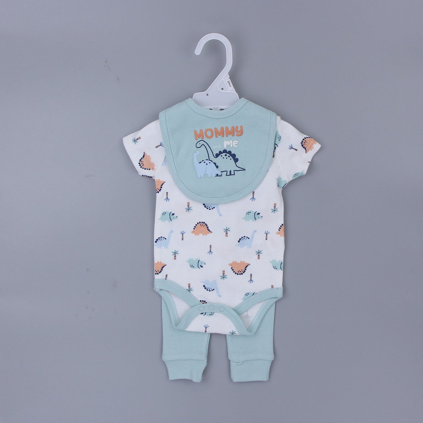 Set Nascita Neutro Bimbo/BImba 3 Pezzi - Body, Bavaglino e Pantaloni "Keepin' It Wild"