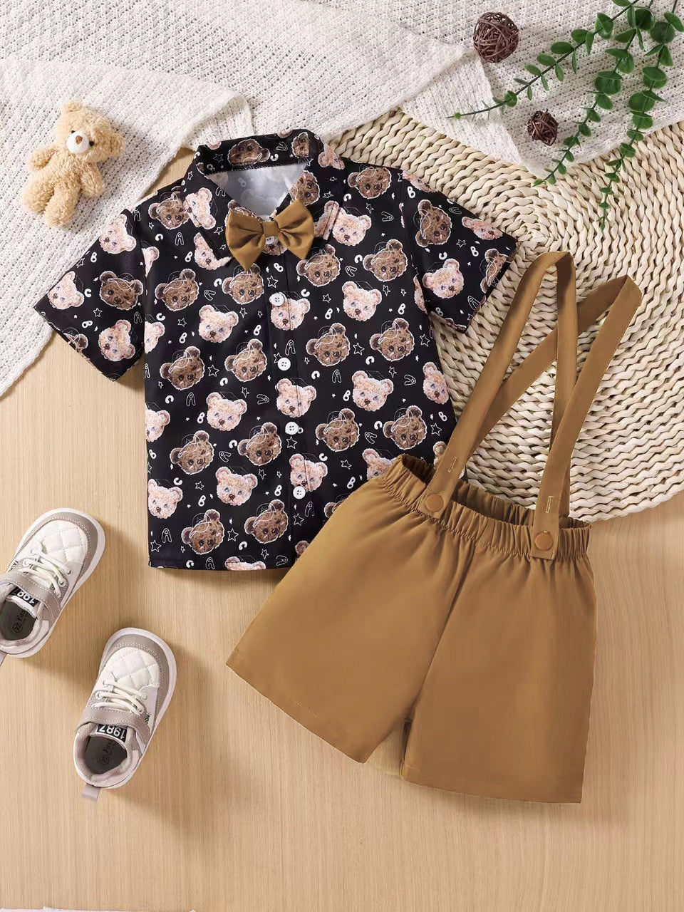 Completo elegante bimbo con stampa orsacchiotti e bretelle