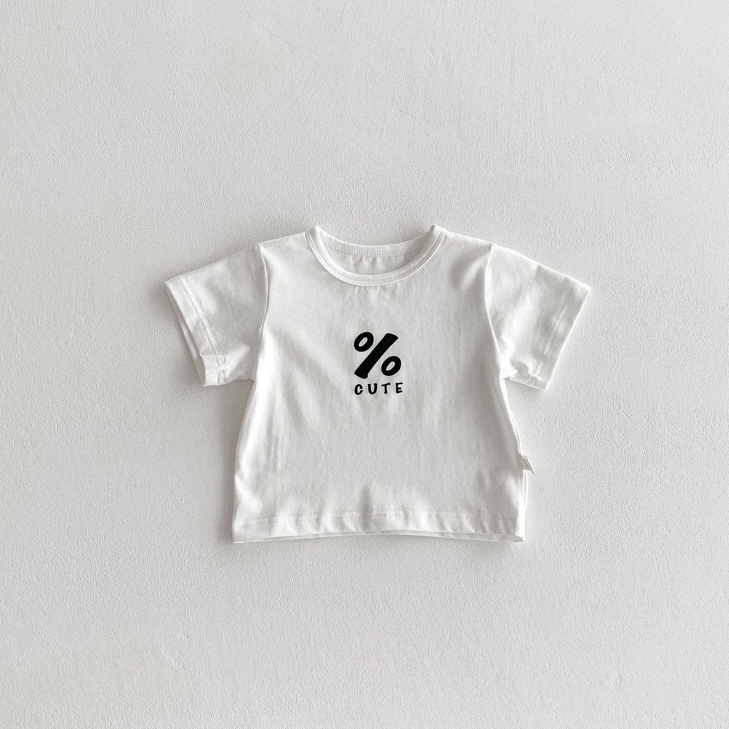 Completo Baby con Salopette in Denim e maglia bianca