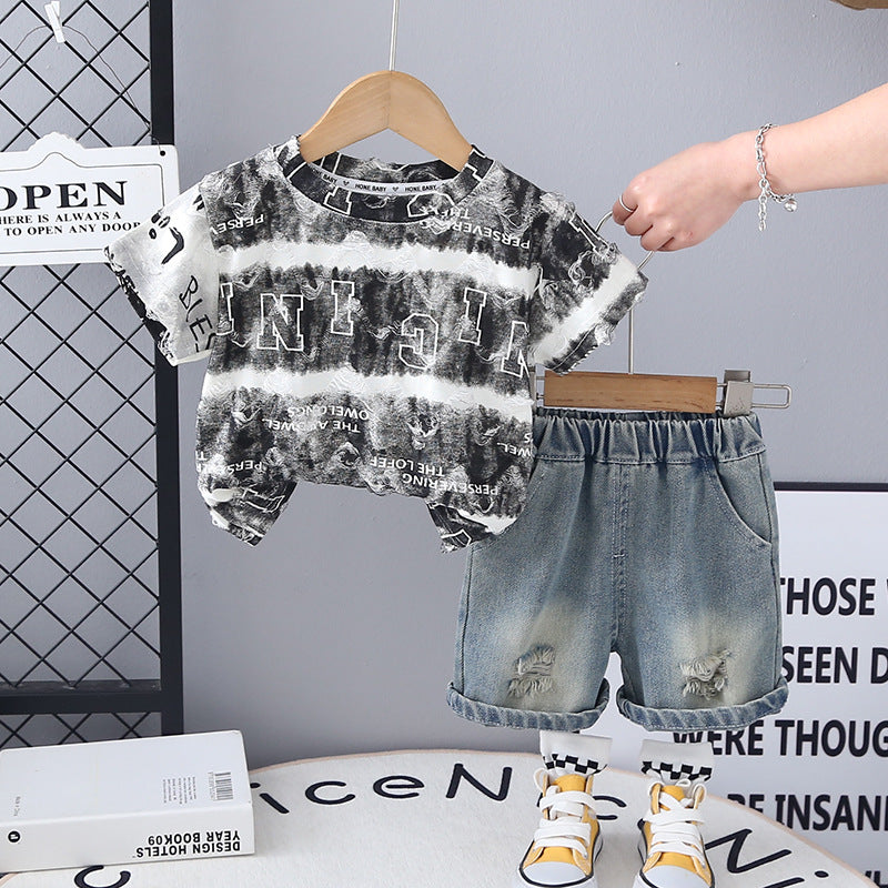 Completo Estivo Bambino – Maglietta Tie-Dye Blu & Shorts Jeans
