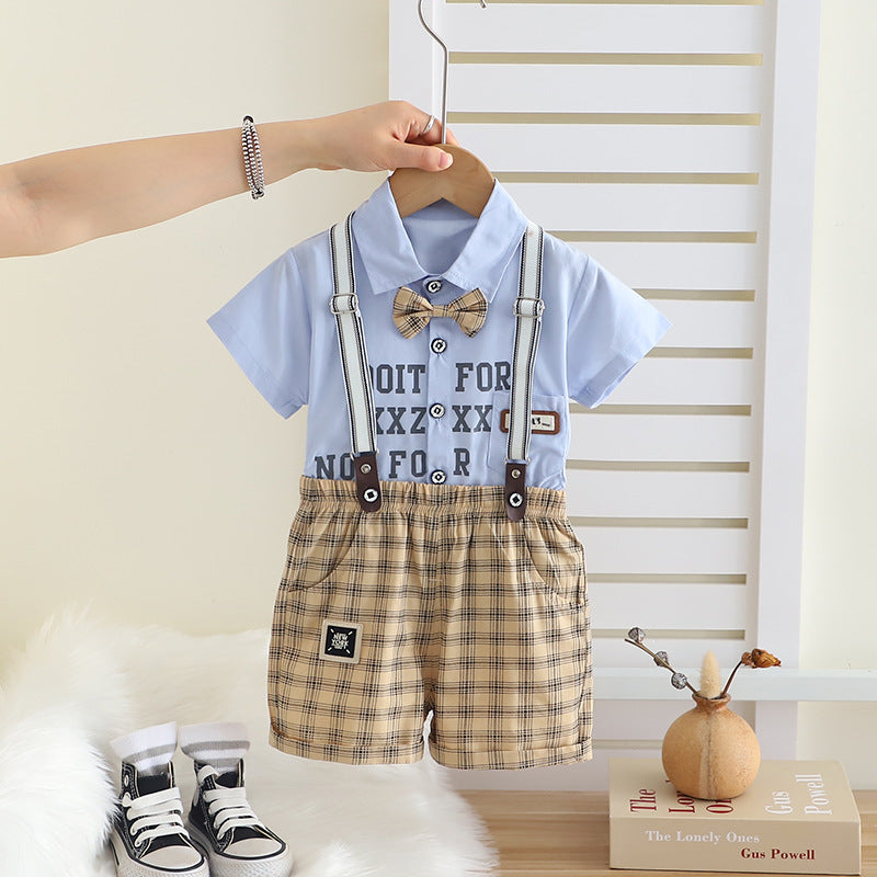 Completo Estivo Bimbo con Bretelle "Little Gentleman" - Camicia, Shorts a Quadri e Papillon