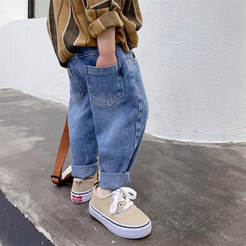 Jeans Bambino Stile Casual Lavaggio Chiaro con Strappi