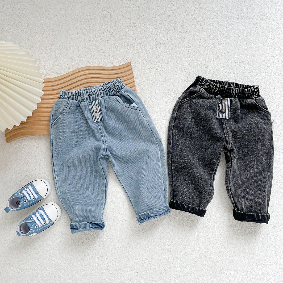 Jeans Bambino a Vita Elasticizzata Azzurro Chiaro e Nero Washed