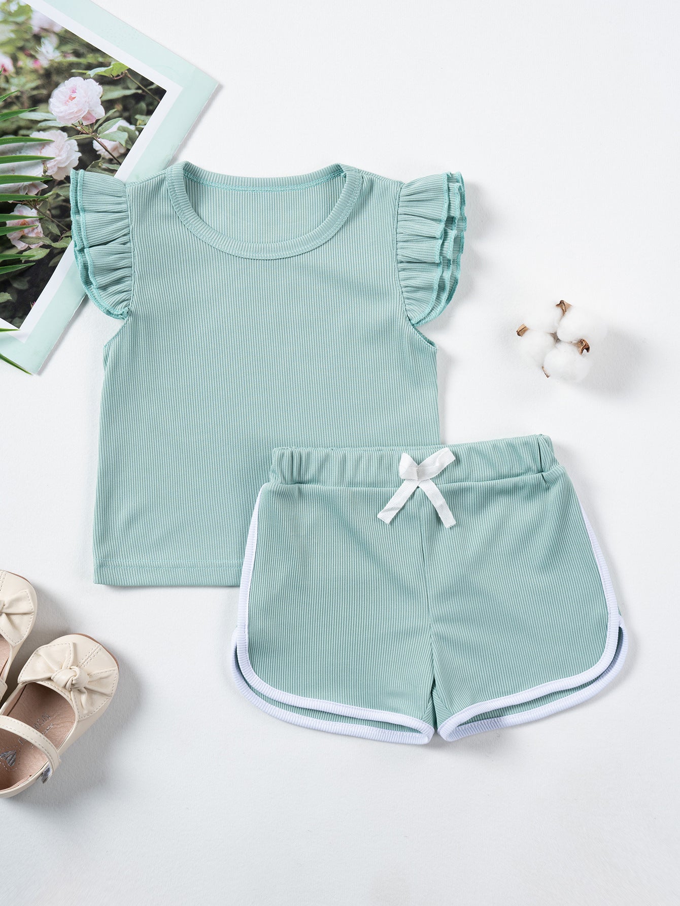 Completo Estivo Bambina – Maglietta con Volant e Shorts Coordinati
