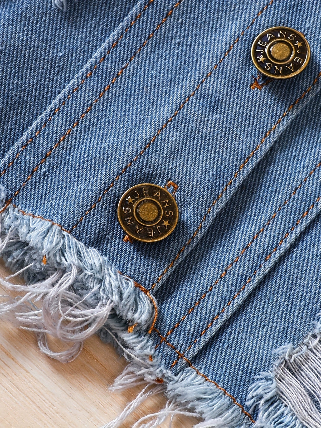 Giacca di Jeans Bambina Design Strappato con Orlo Sfilacciato