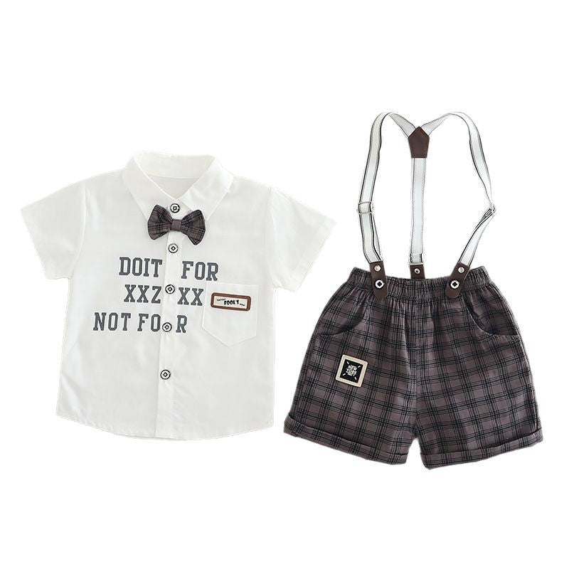 Completo Estivo Bimbo con Bretelle "Little Gentleman" - Camicia, Shorts a Quadri e Papillon
