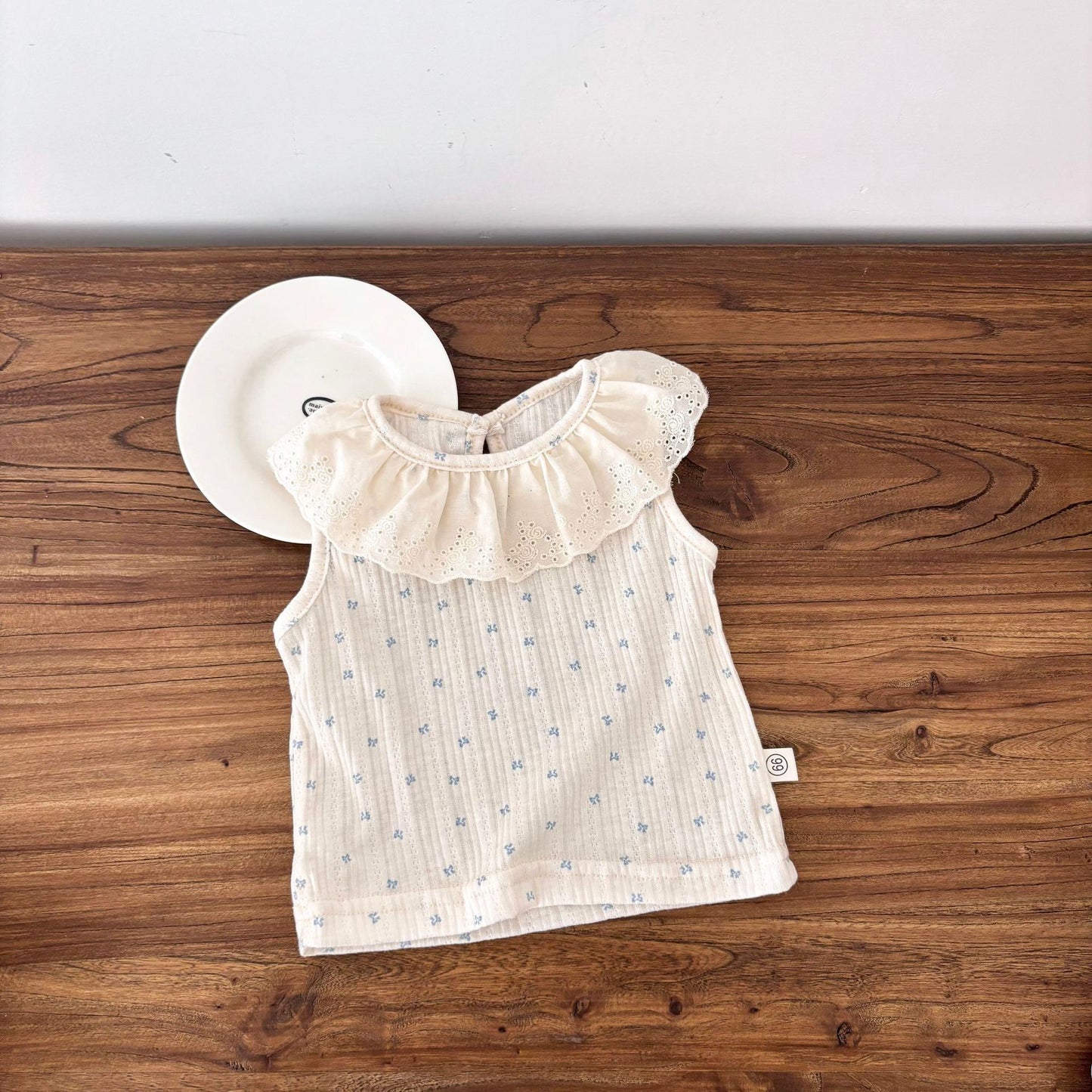 Completo estivo bimba con colletto ricamato