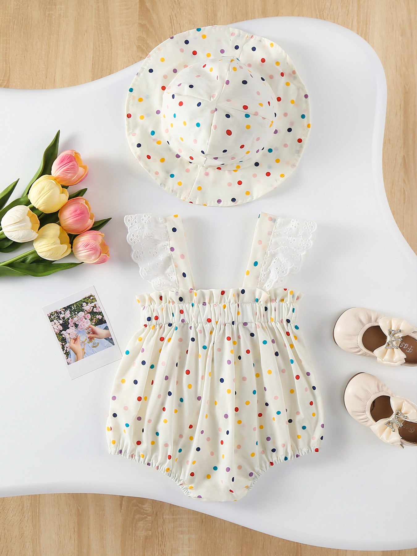 Pagliccetto Estivo per Neonata con Pois e Cappellino Coordinato