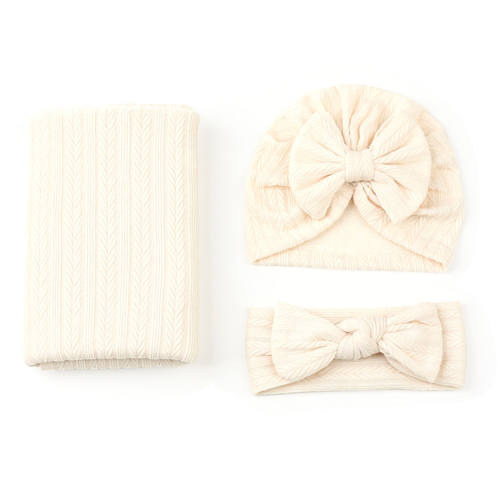 Set 3 Neonati con Coperta Fascia e Cappellino
