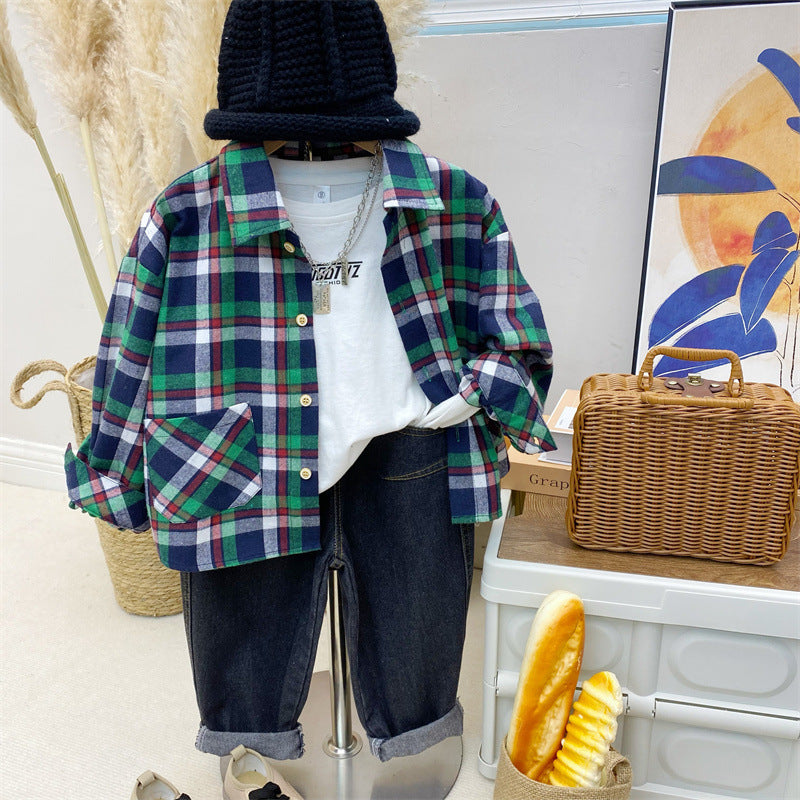 Completo Casual Bimbo Autunnale Camicia a Quadri, T-shirt e Jeans