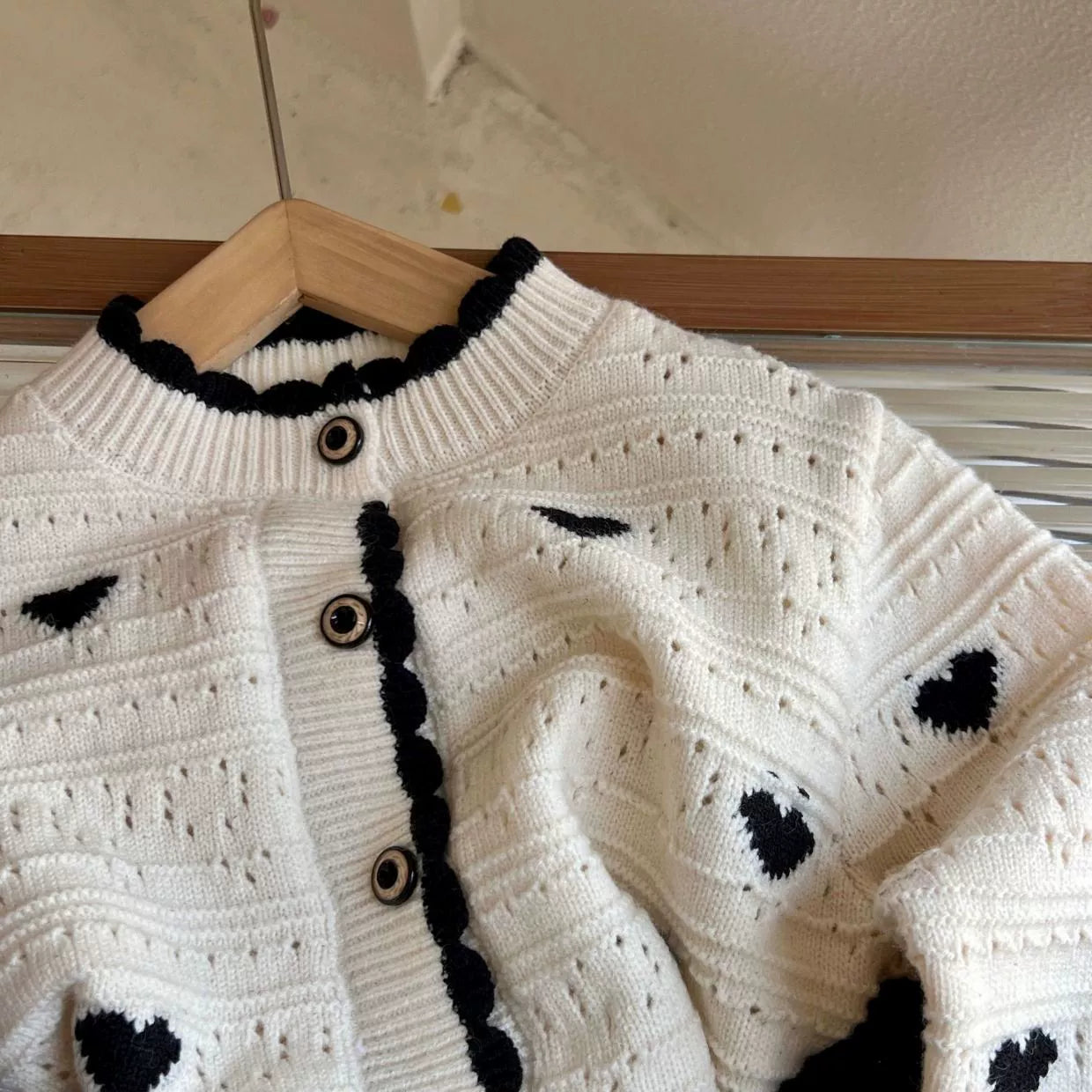 Vestitino Elegante Bimba con Cardigan Cuori e Gonna in Tulle – Chic & Romantico