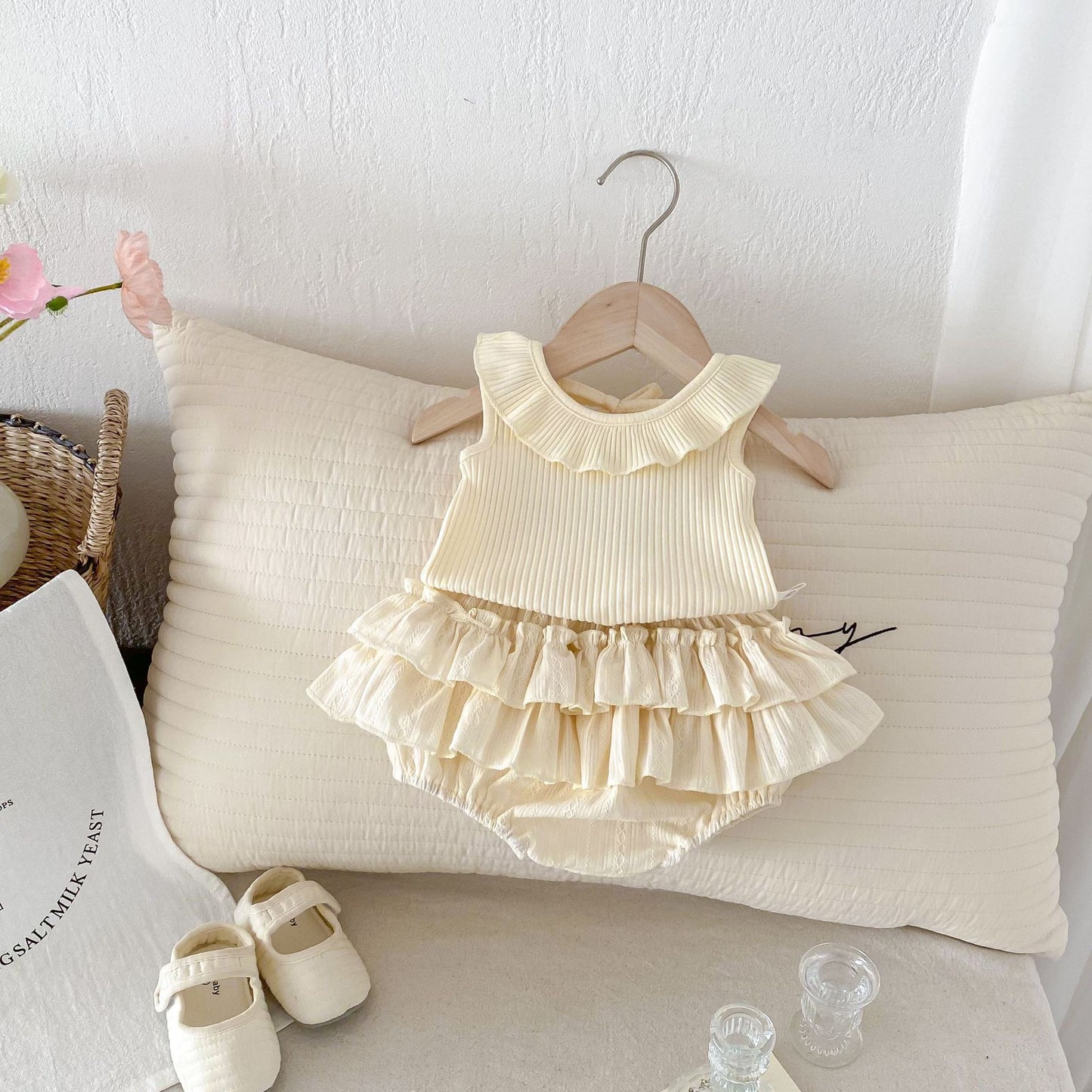 Completo 2pz Neonata blusa e Gonna a Balze e Colletto Arricciato Eleganza Panna