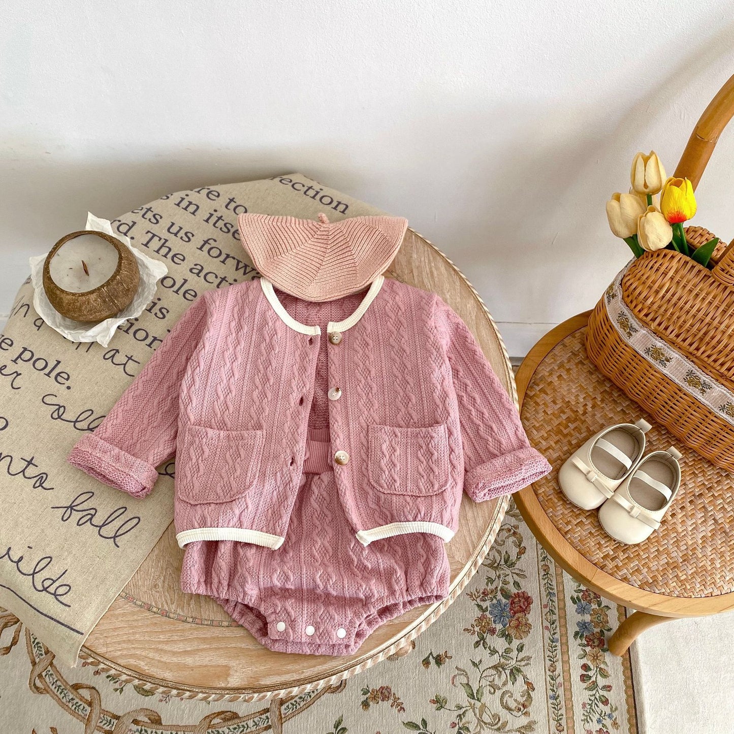 Completo Neonata/ Bimba Maglia Lavorata 2 Pezzi – Rosa o Panna