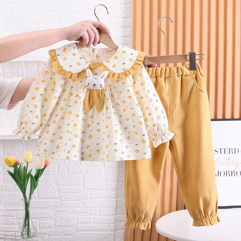 Completo Bambina “Bunny Chic” – Blusa a Fiori con Coniglietto + Pantaloni Coordinati