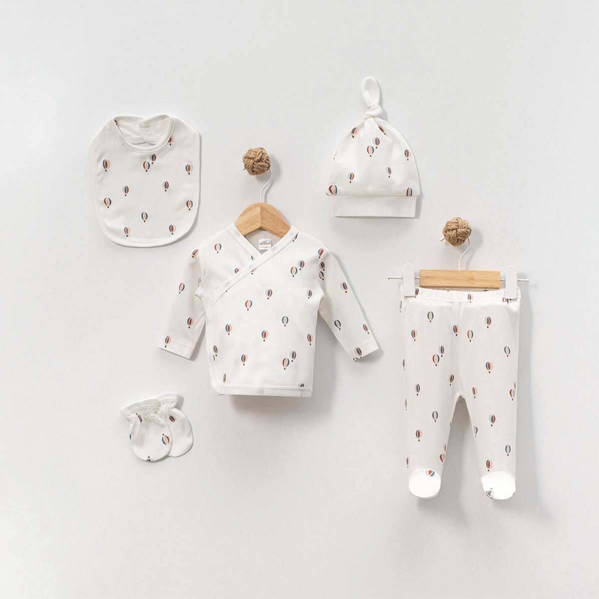 Set Nascita Neutro in Cotone 5 Pezzi con Stampa Mongolfiere Bimbo/ Bimba