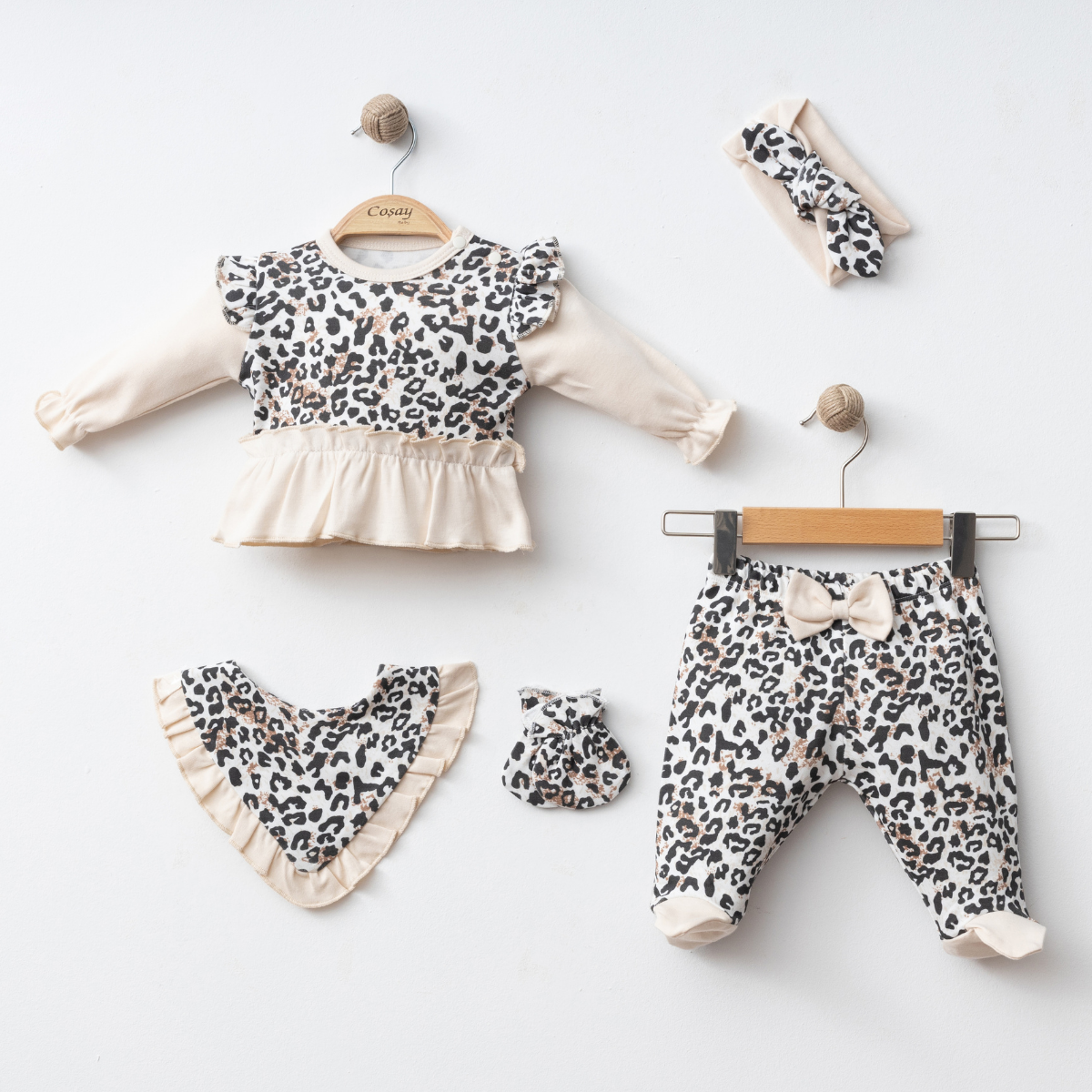 Set Neonata/ bimba 5 pezzi leopardato crema 0-3 mesi in cotone