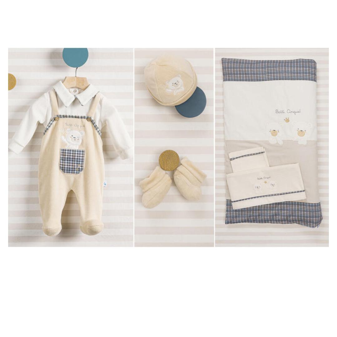 Canastilla de invierno para bebé con osito de peluche