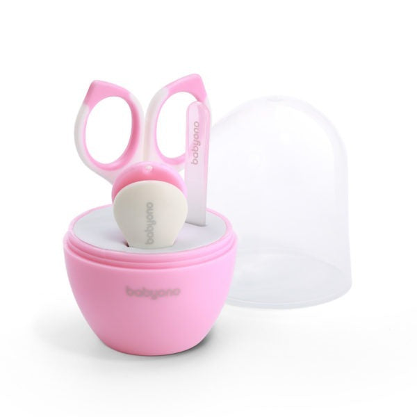 Kit de uñas con tijeras, cortaúñas y lima.