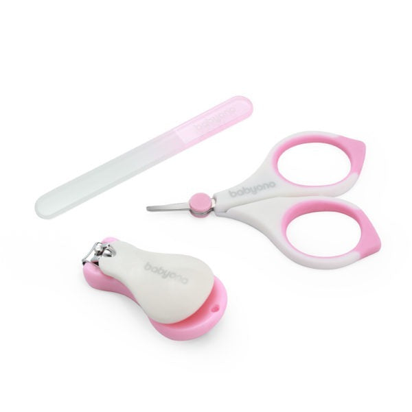 Kit de uñas con tijeras, cortaúñas y lima.