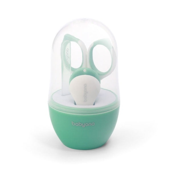 Kit de uñas con tijeras, cortaúñas y lima.